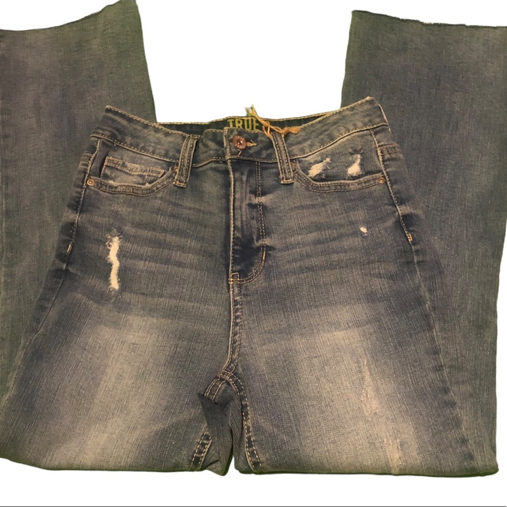 True Craft Crop Flare jeans size 5 never worn she removed tag bought at Belk